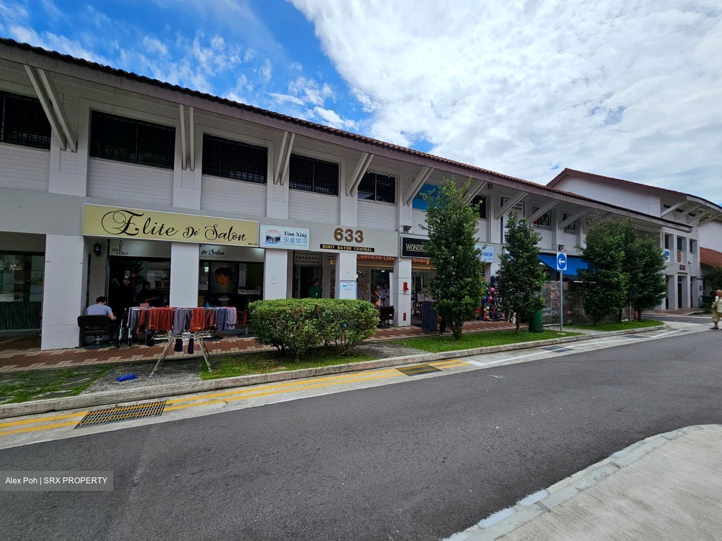 Bukit Batok Central (D23), Shop House #425749581